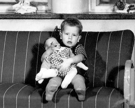 TarhanSohvalla.jpg (35K)